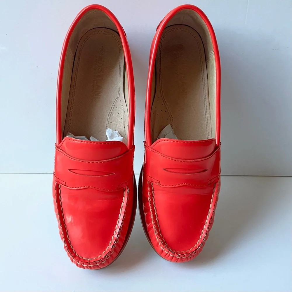 EASTLAND• Chandler Coral Patent Leather Loafers•Sz 8